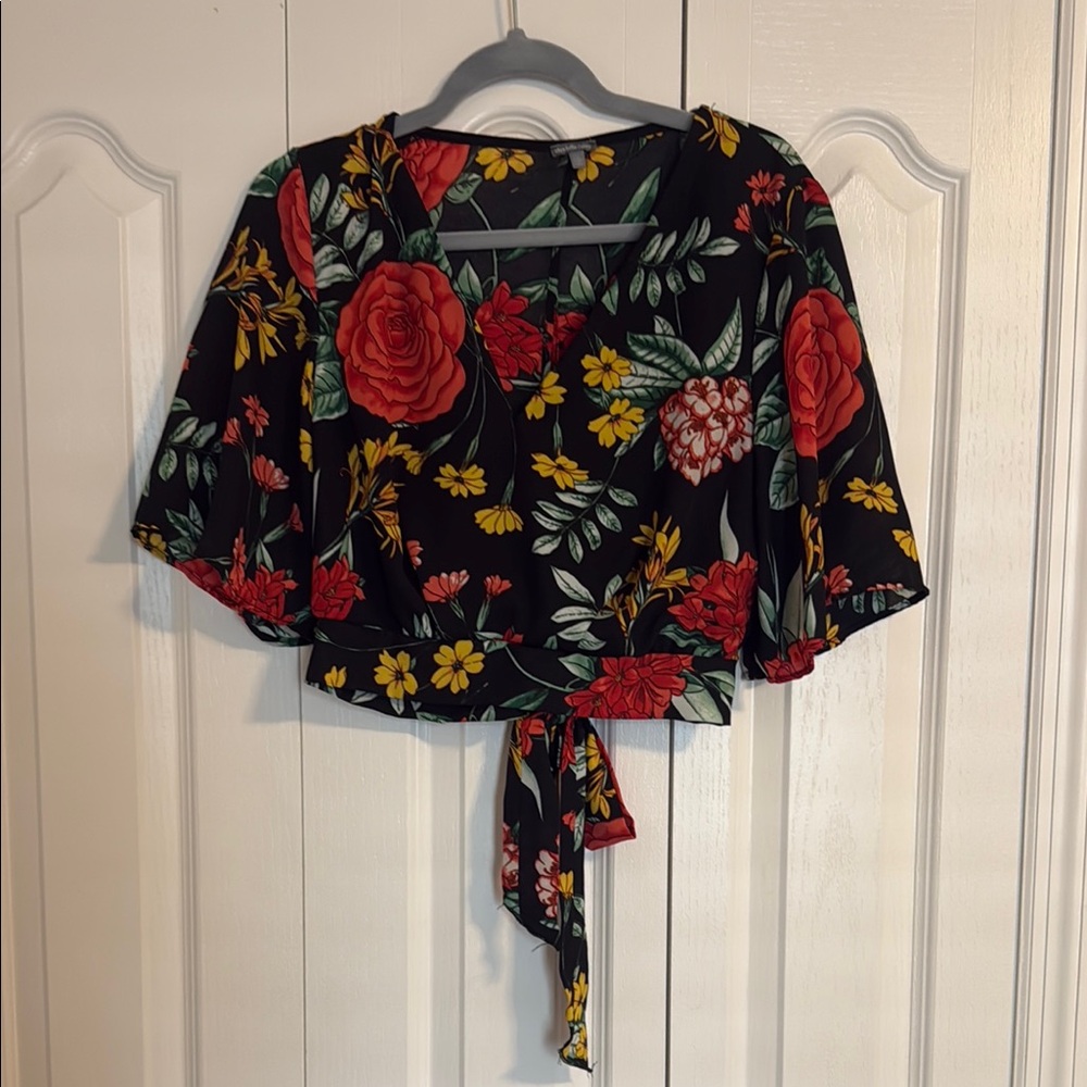 Charlotte Russe Black and Red Flutter Sleeve Crop Blouse